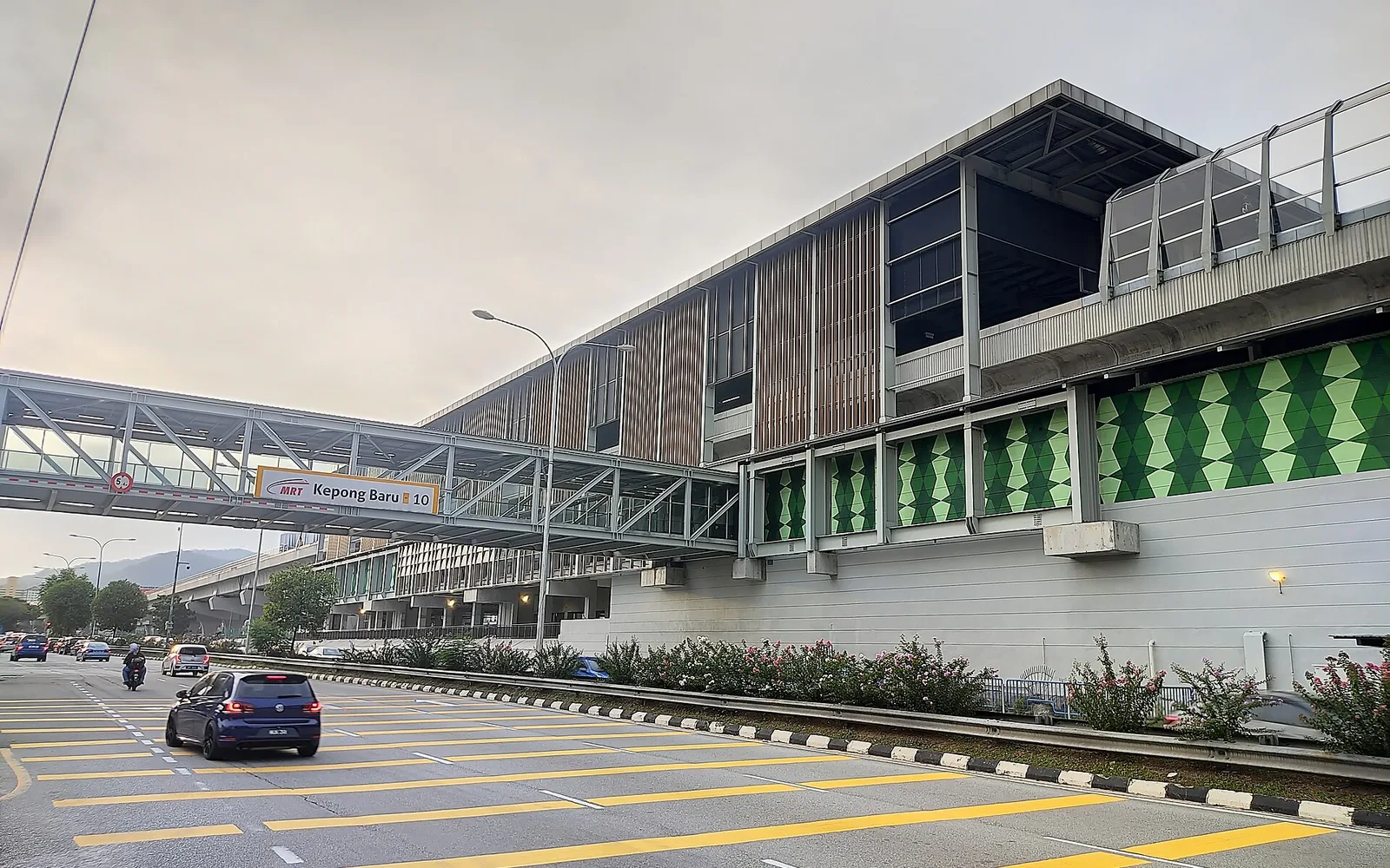 Kepong Baru MRT station exterior