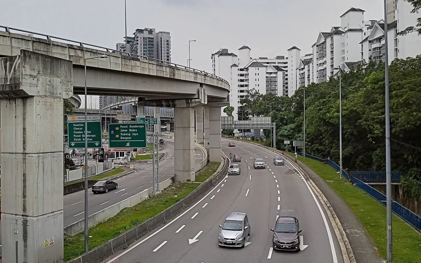 Jalan Kuchai Lama streetscape in Kuala Lumpur